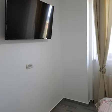 アパート Lazar Apartament *