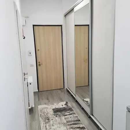 Lazar Apartament * ママイア